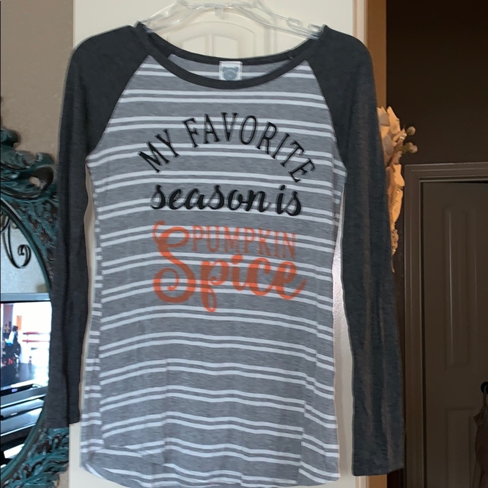 Raglan fall shirt